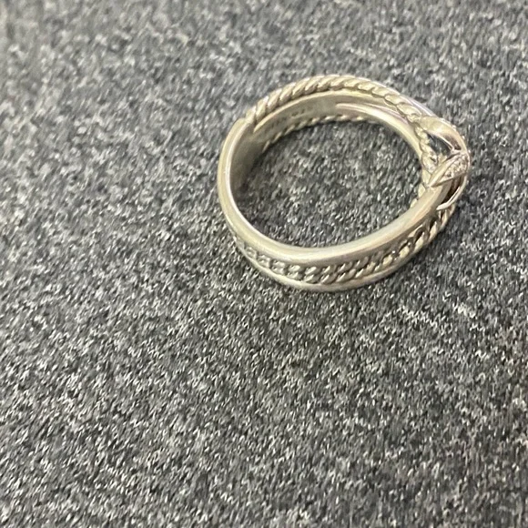 David Yurman Ring Crossover with Diamonds - Picture 5 of 7